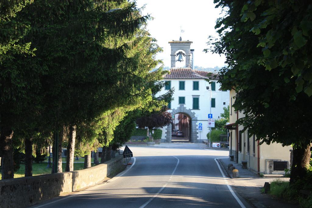 Albergo Ristorante La Rocca Firenzuola Exterior foto